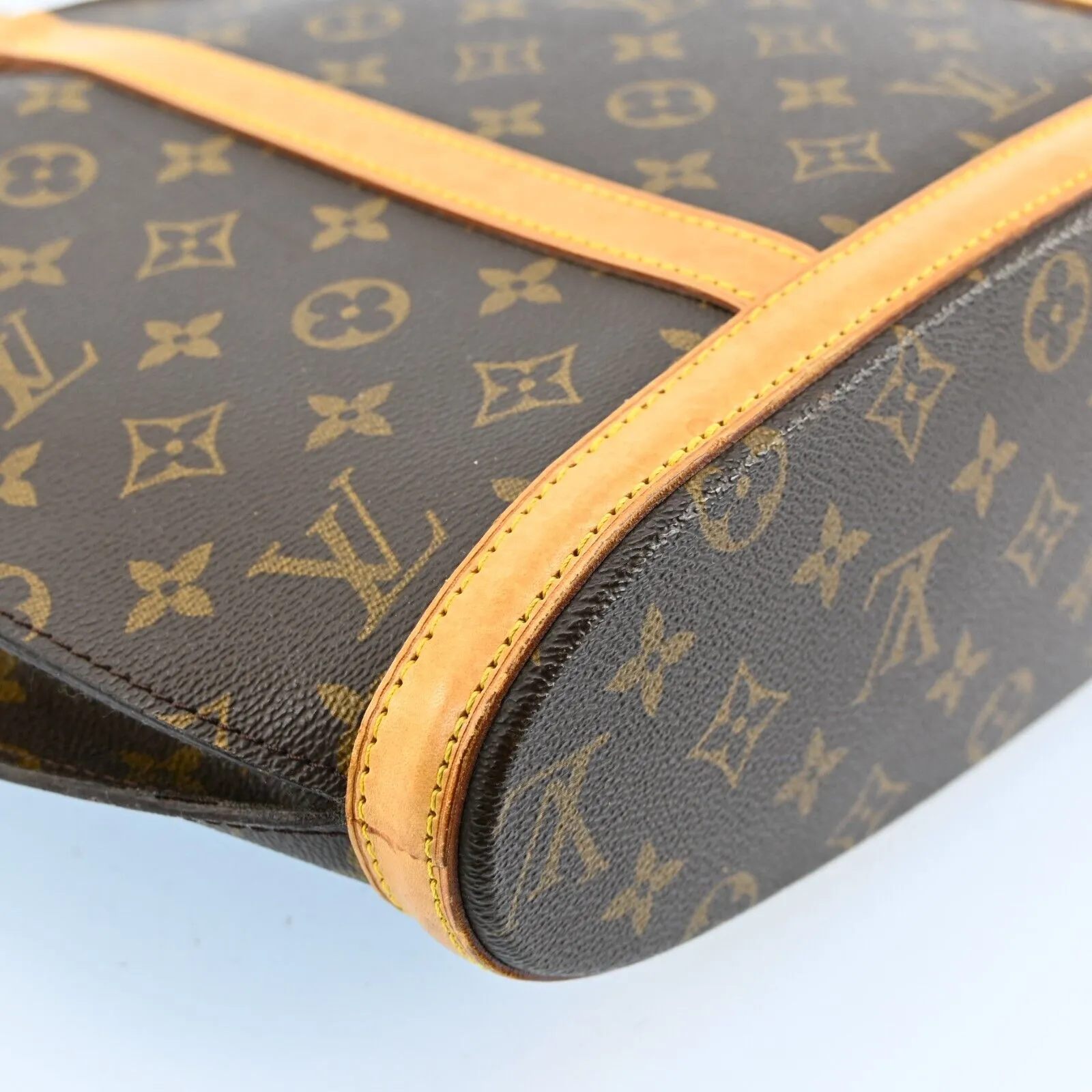 Louis Vuitton Babylone Tote Bag Lv