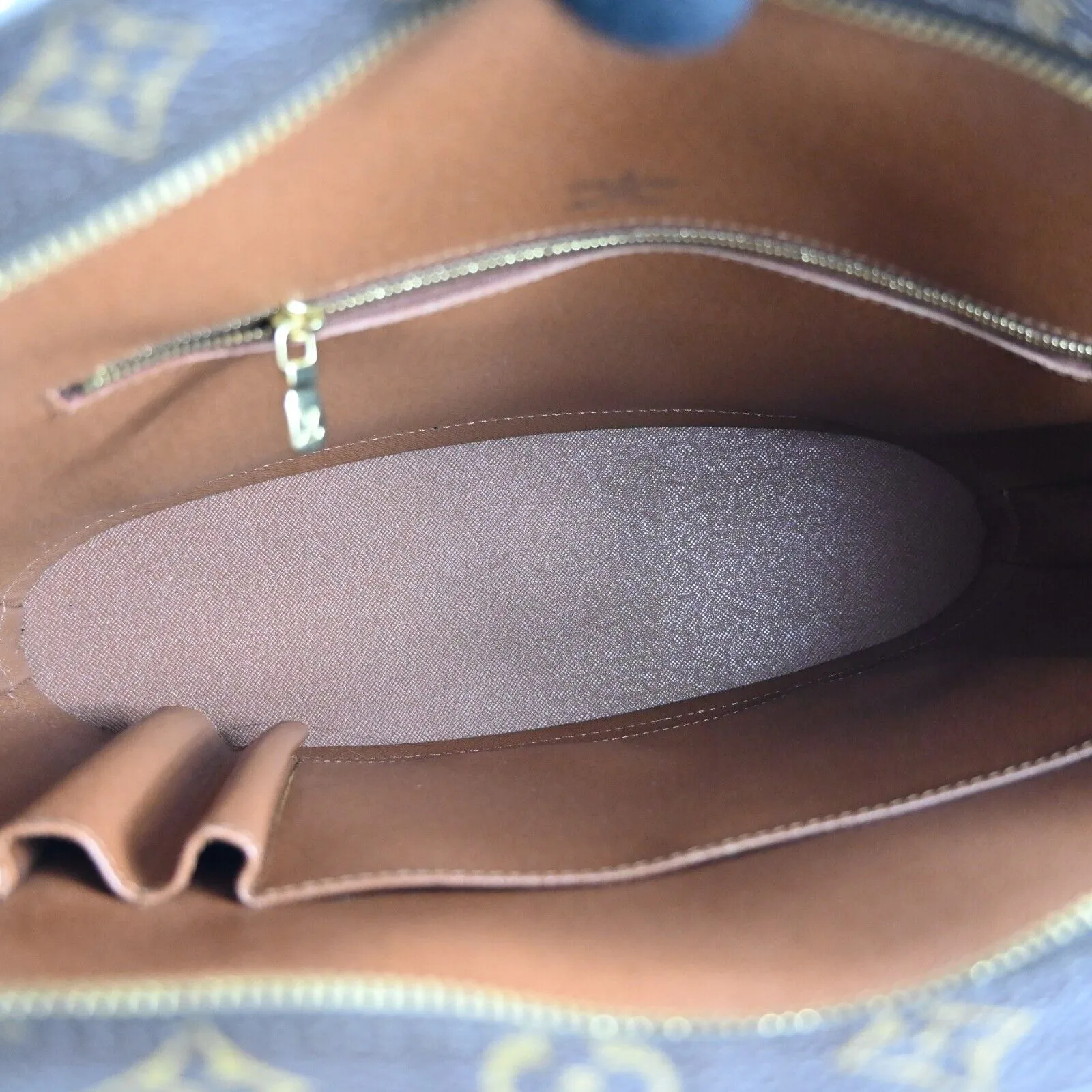 Louis Vuitton Babylone Tote Bag Lv