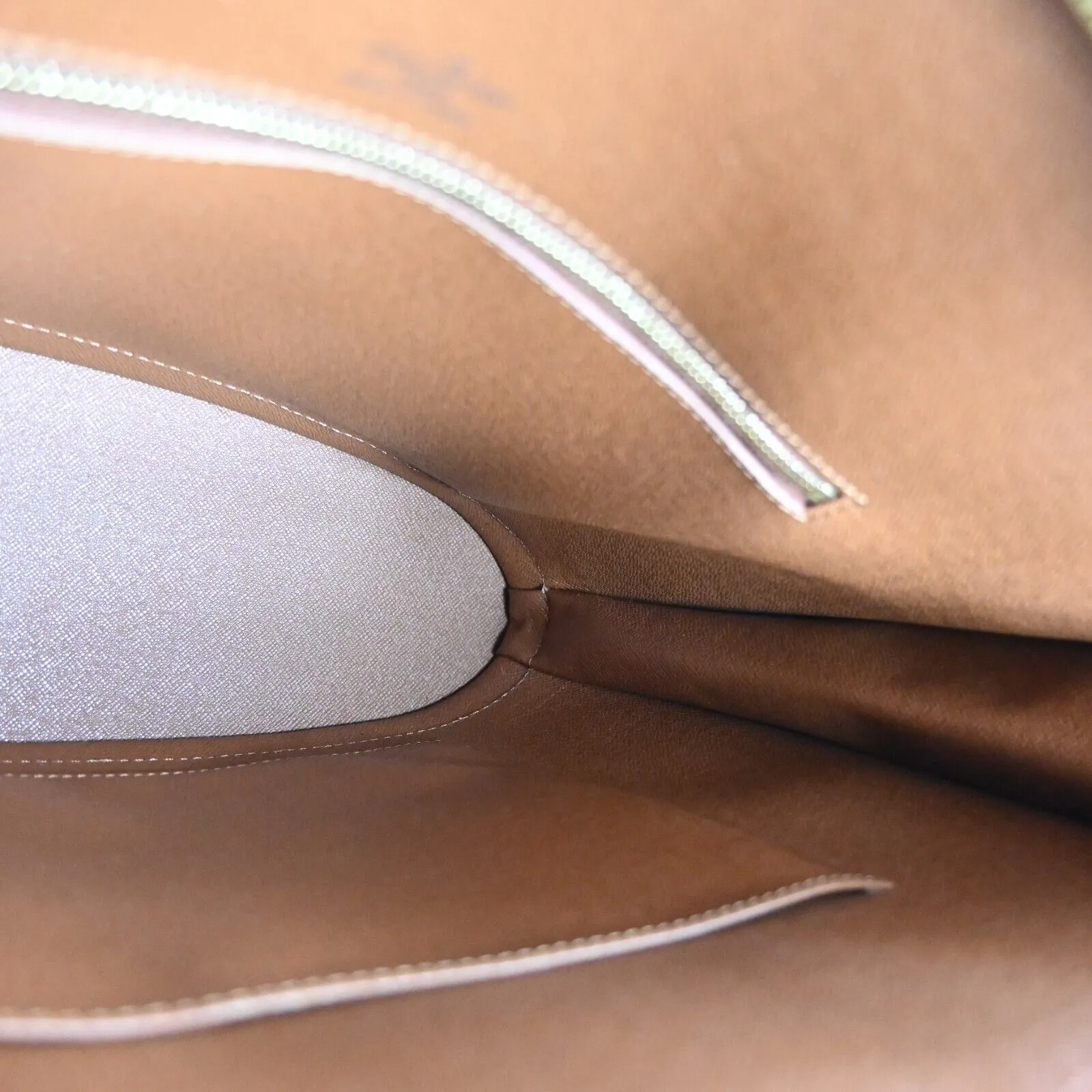 Louis Vuitton Babylone Tote Bag Lv