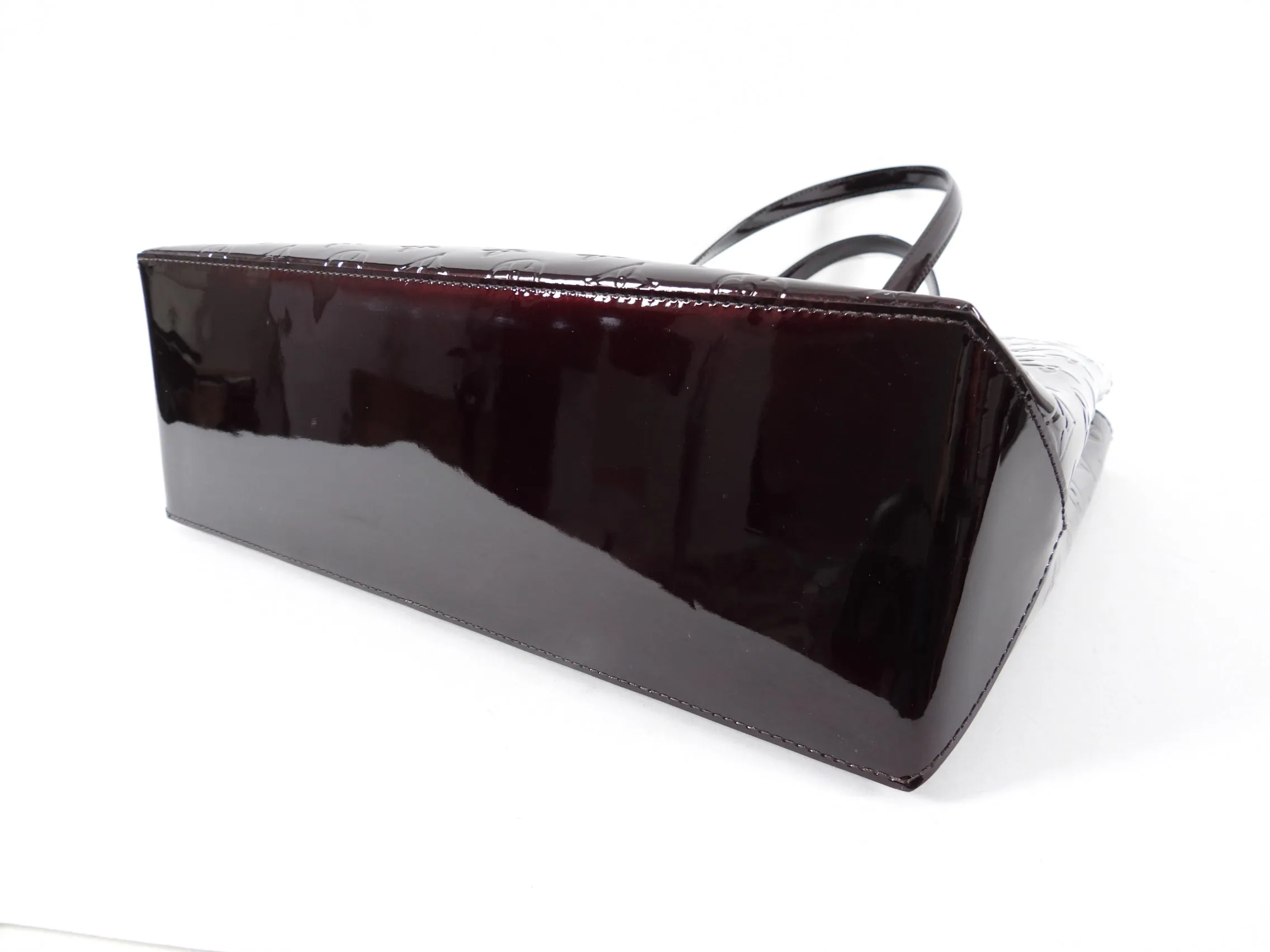 Louis Vuitton Vernis Wilshire MM Tote Bag in Amarante